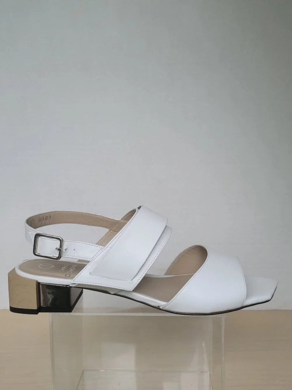 Chris Donovan Linda White Leather Sculptural Block Heel Slingback Sandal US 8.5